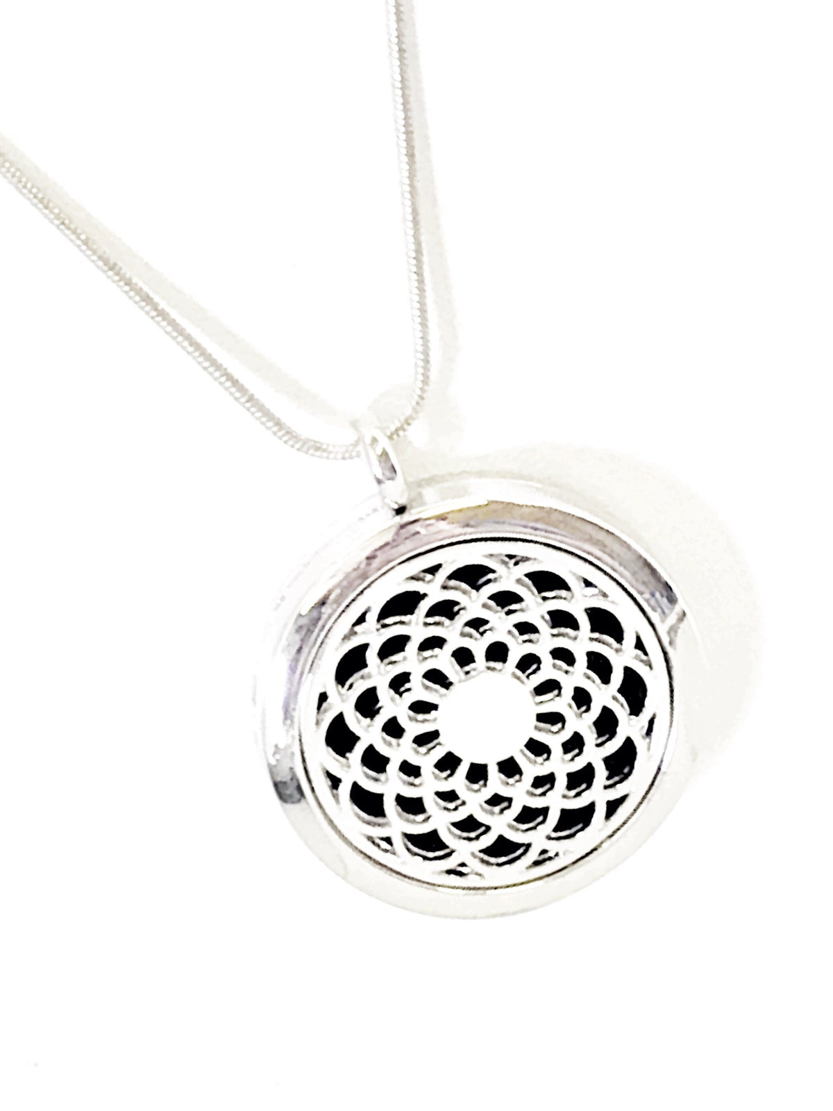 Diffuser Necklace, Round Diffuser Necklace, Filigree Pendant, Scent Diffuser, Scent Pendant, Scented Necklace, Diffuser Pendant Jewelry