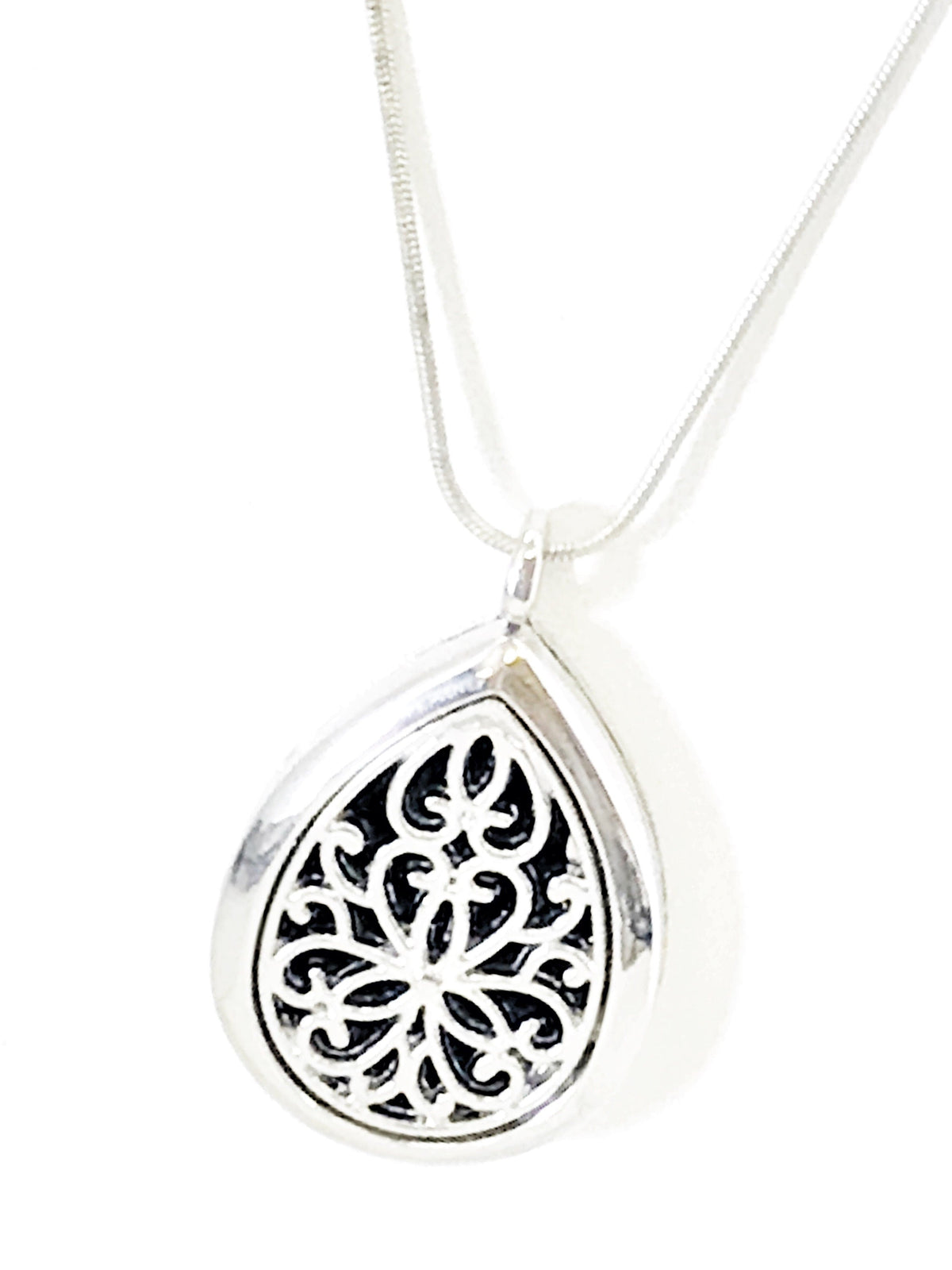 Diffuser Necklace, Teardrop Diffuser Necklace, Teardrop Pendant, Scent Diffuser, Scent Pendant, Scented Necklace, Diffuser Pendant Jewelry