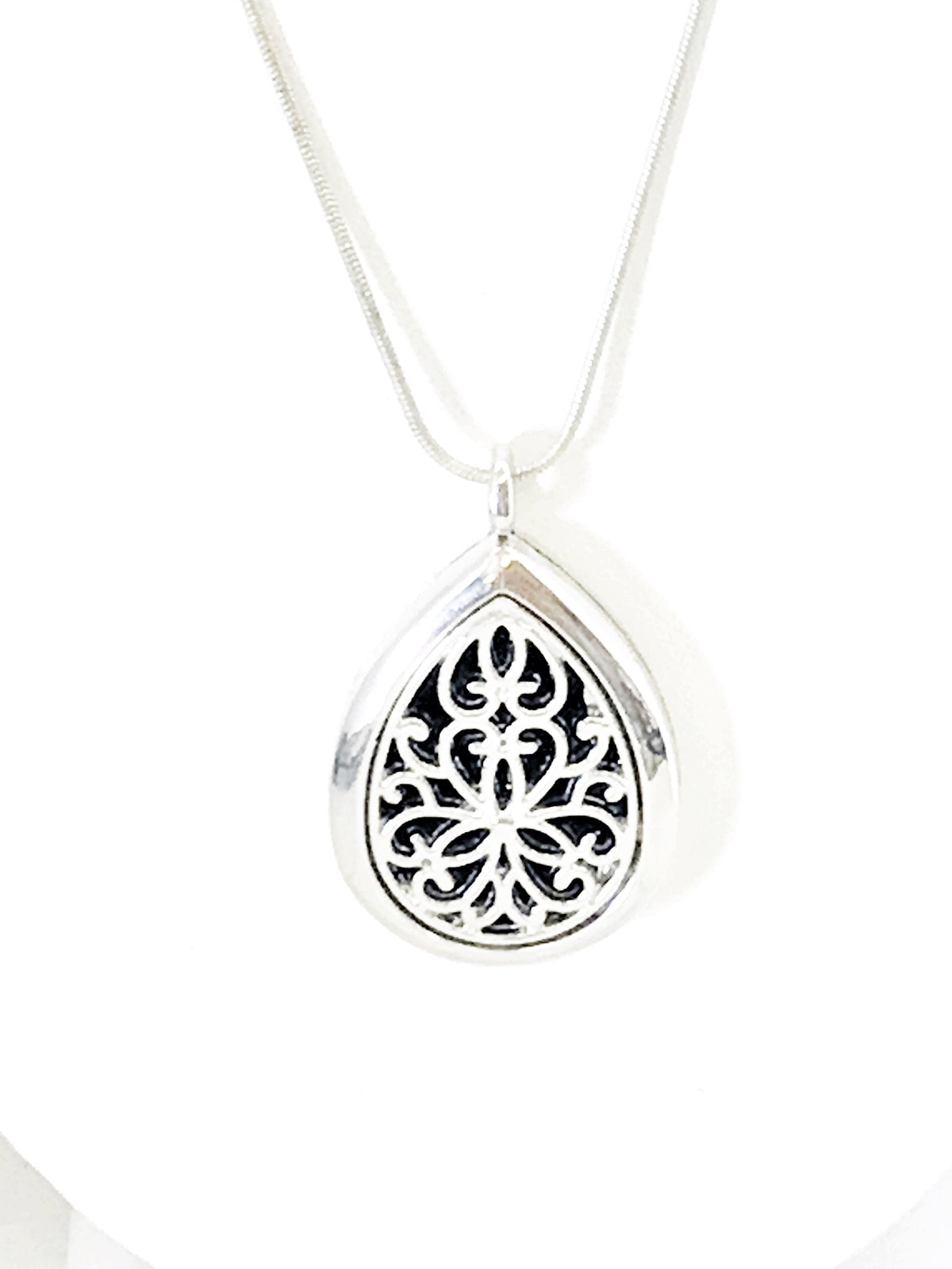 Diffuser Necklace, Teardrop Diffuser Necklace, Teardrop Pendant, Scent Diffuser, Scent Pendant, Scented Necklace, Diffuser Pendant Jewelry