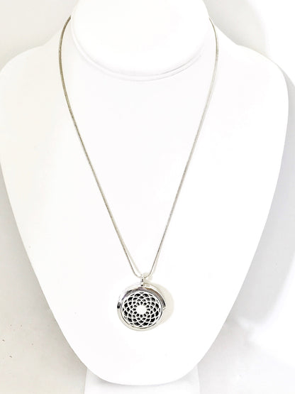 Diffuser Necklace, Round Diffuser Necklace, Filigree Pendant, Scent Diffuser, Scent Pendant, Scented Necklace, Diffuser Pendant Jewelry