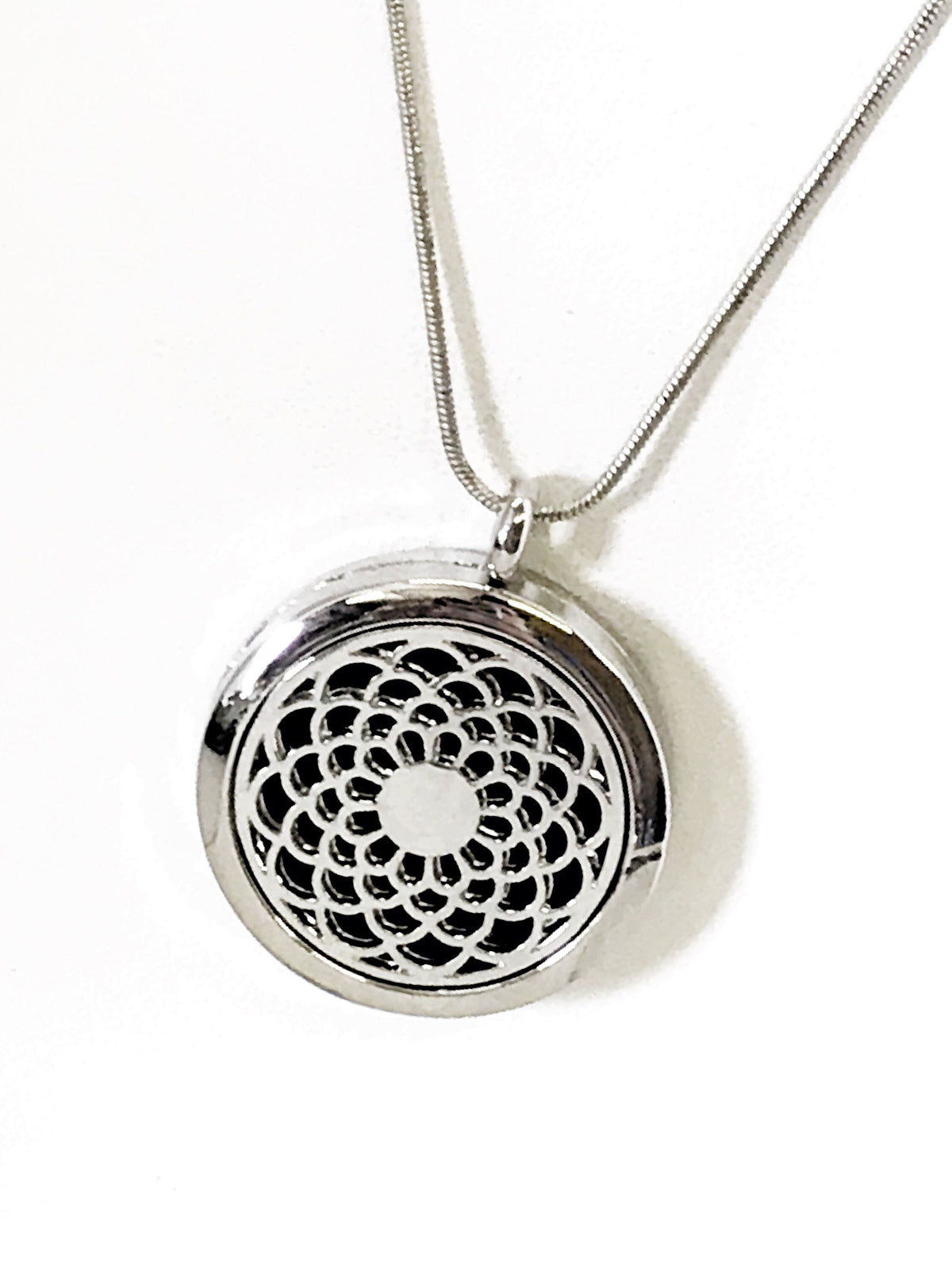 Diffuser Necklace, Round Diffuser Necklace, Filigree Pendant, Scent Diffuser, Scent Pendant, Scented Necklace, Diffuser Pendant Jewelry